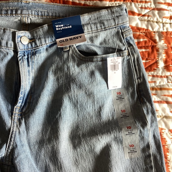 NWT Old Navy Wow Boyfriend Ankle Jeans - Picture 3 of 3